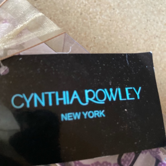 Cynthia Rowley Weighted Wrist Rest GIFT, PRESENT NEW in BOX - Picture 3 of 5